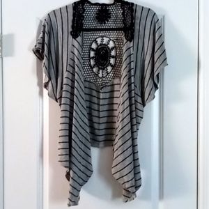 Great shrug with beautiful detail